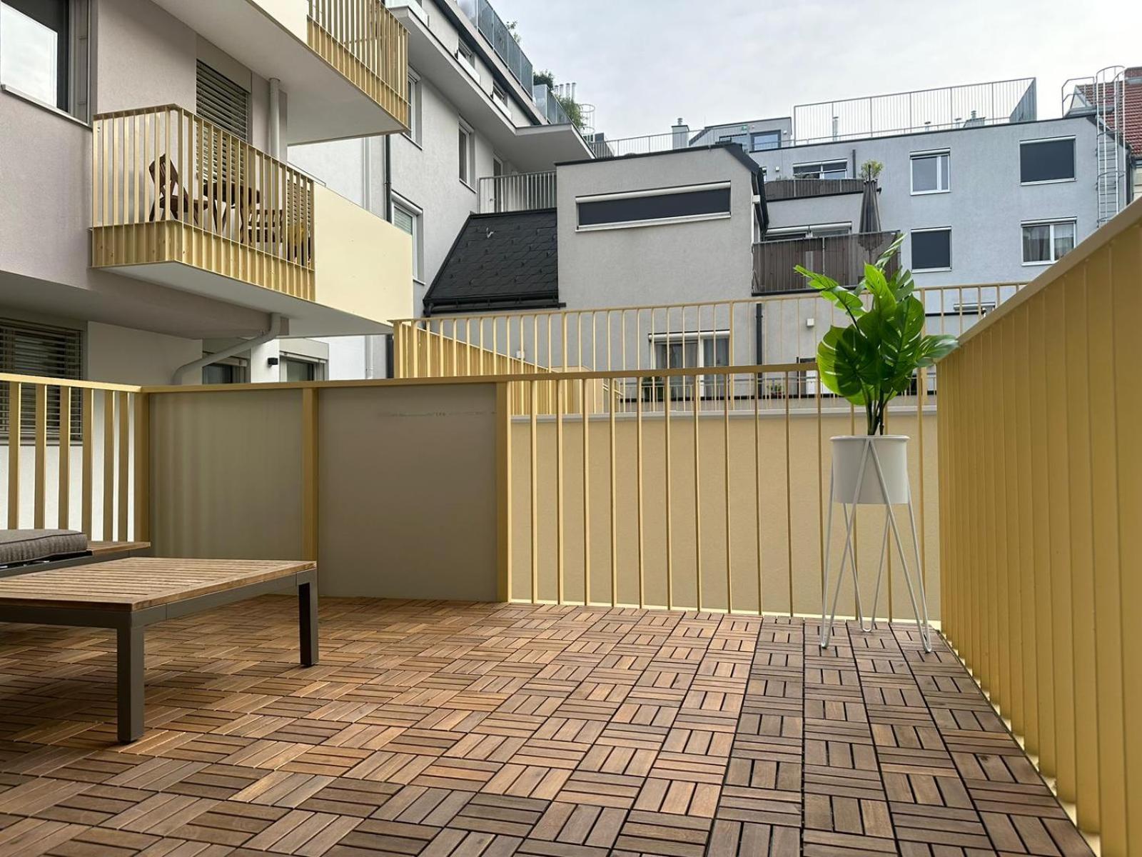 Modern Apartment I Parking I Виена Екстериор снимка