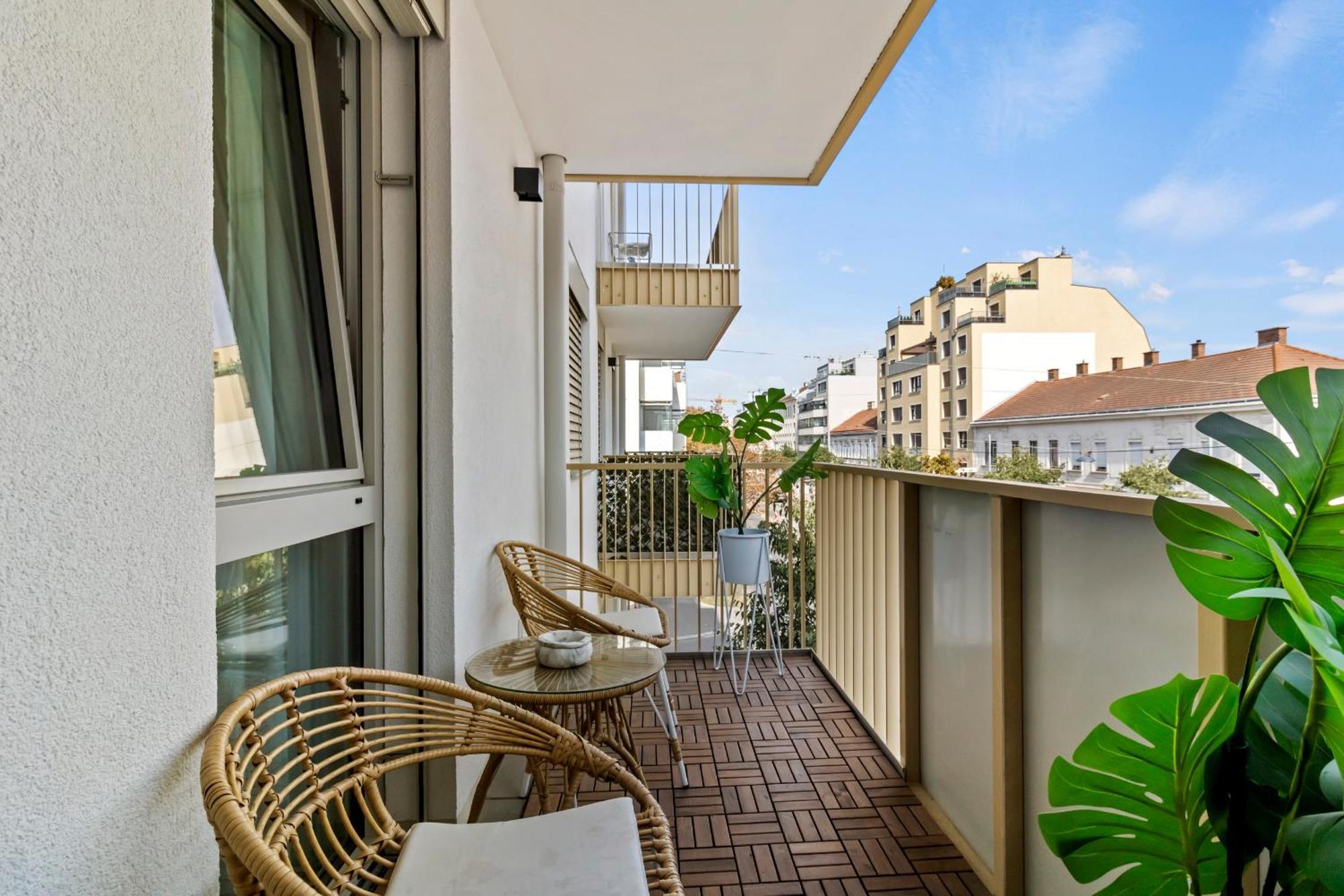 Modern Apartment I Parking I Виена Екстериор снимка
