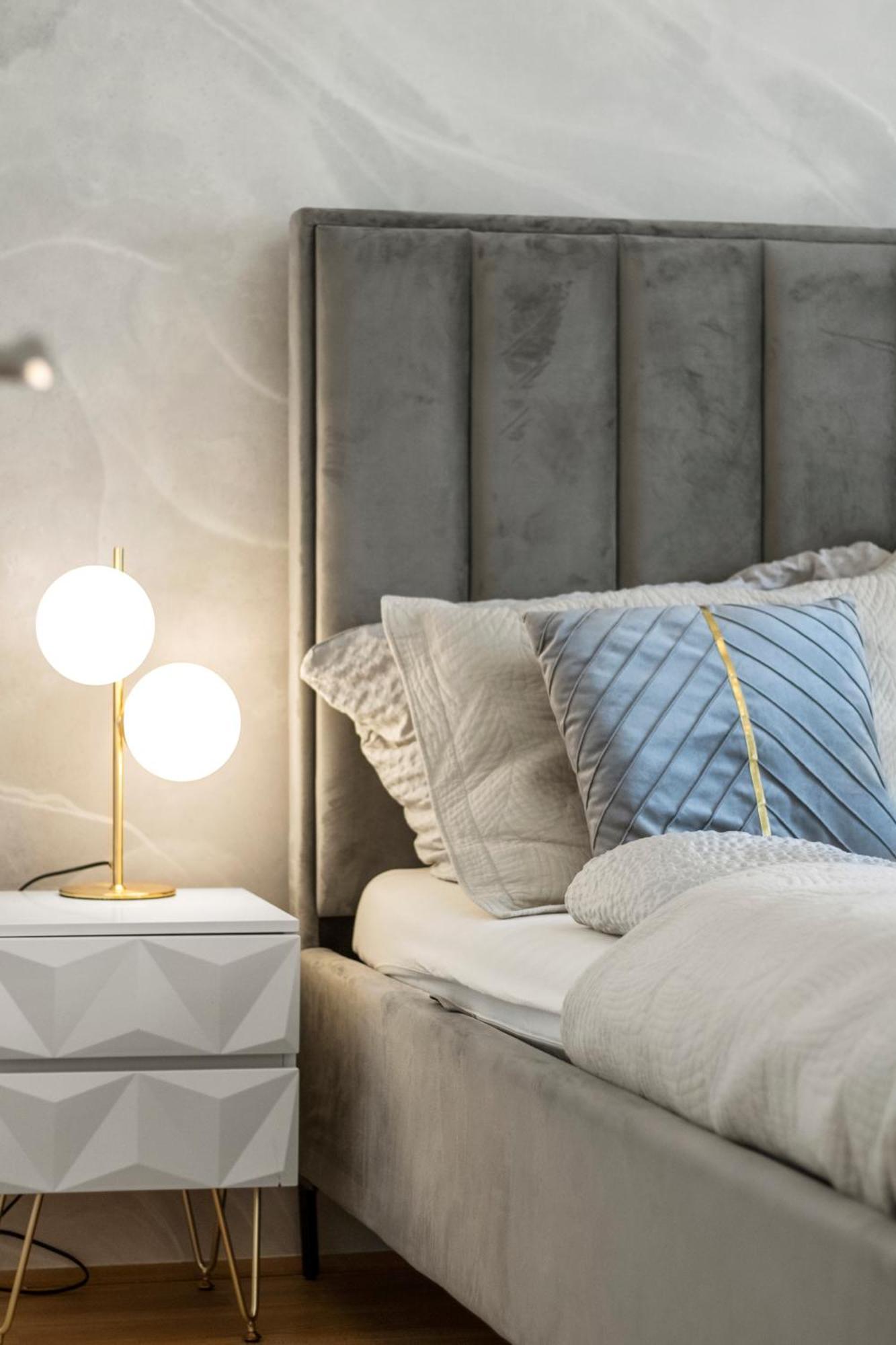 Modern Apartment I Parking I Виена Екстериор снимка
