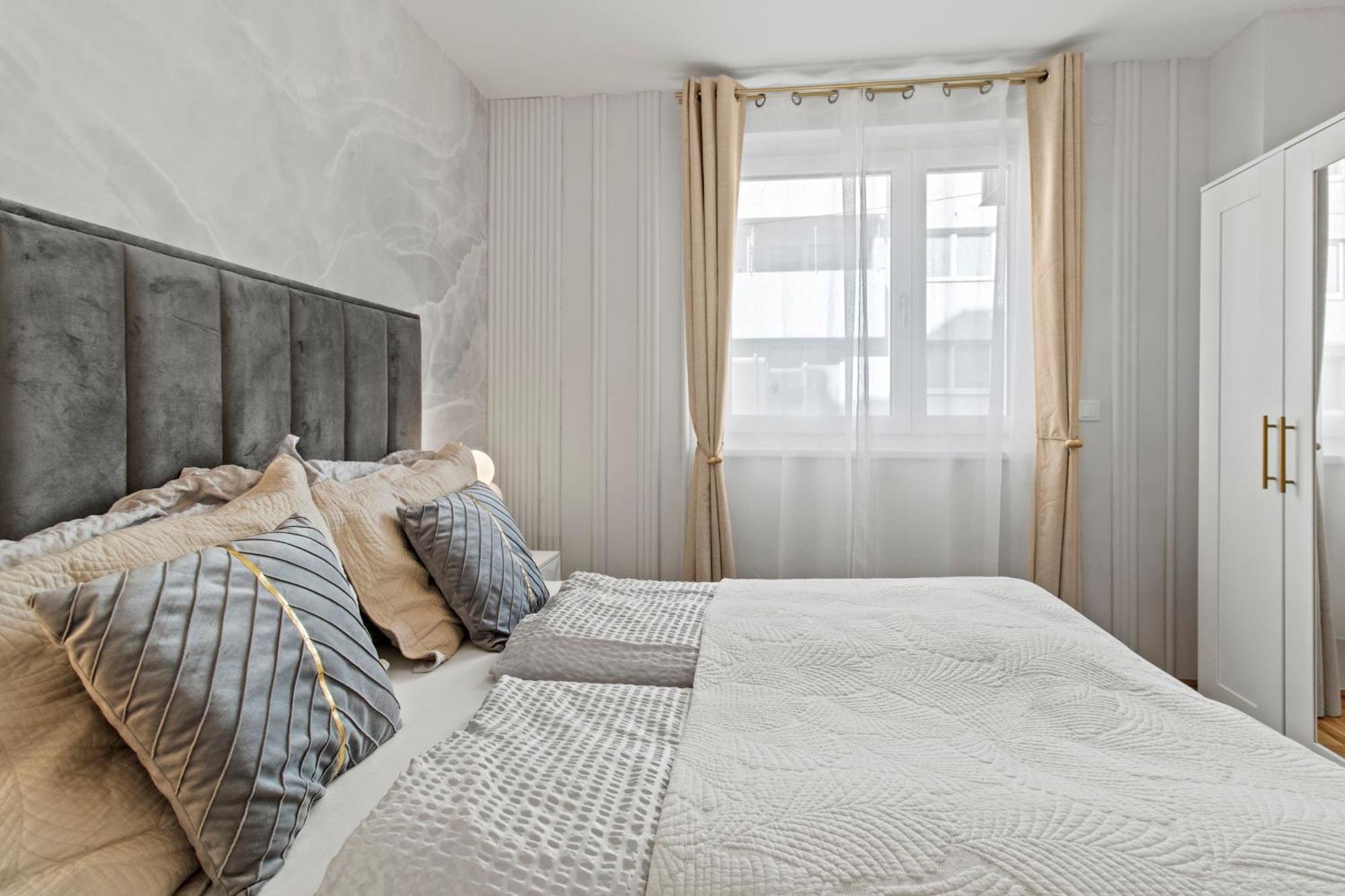 Modern Apartment I Parking I Виена Екстериор снимка