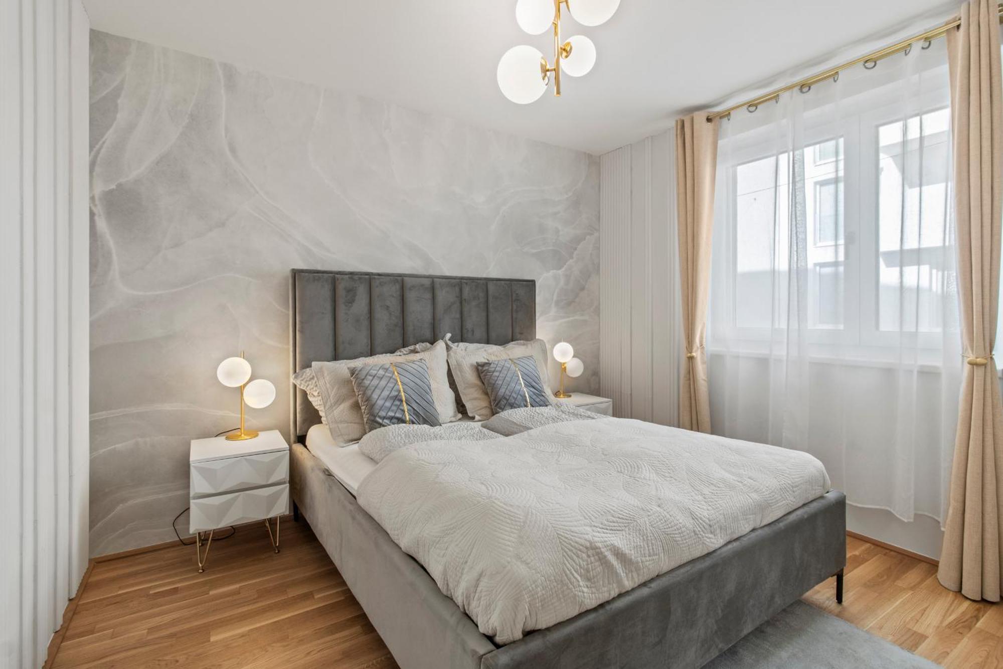 Modern Apartment I Parking I Виена Екстериор снимка