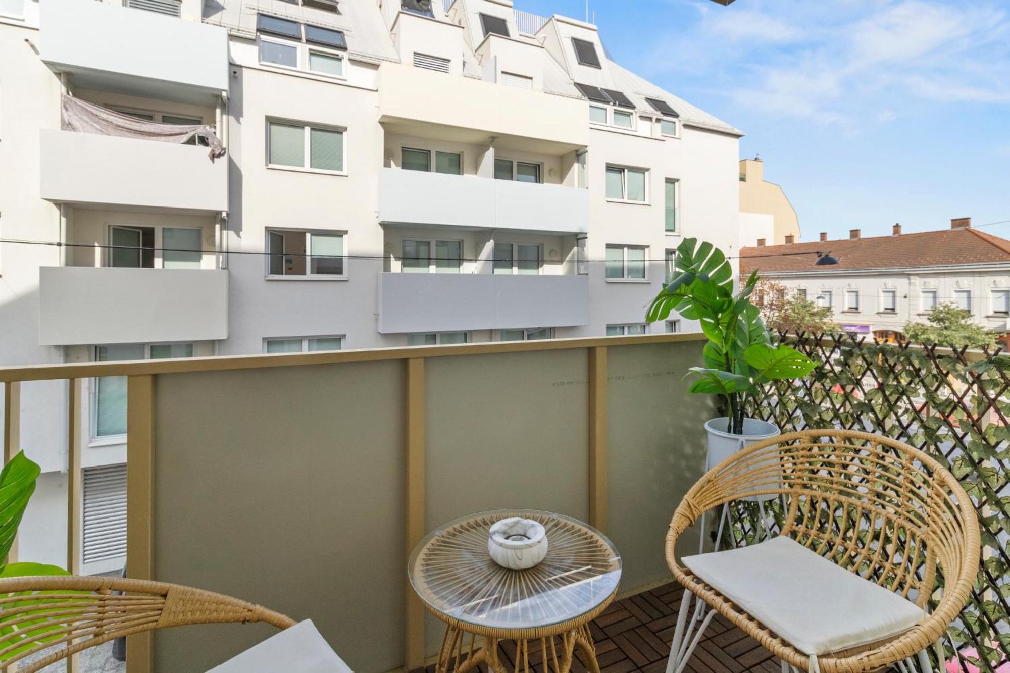 Modern Apartment I Parking I Виена Екстериор снимка