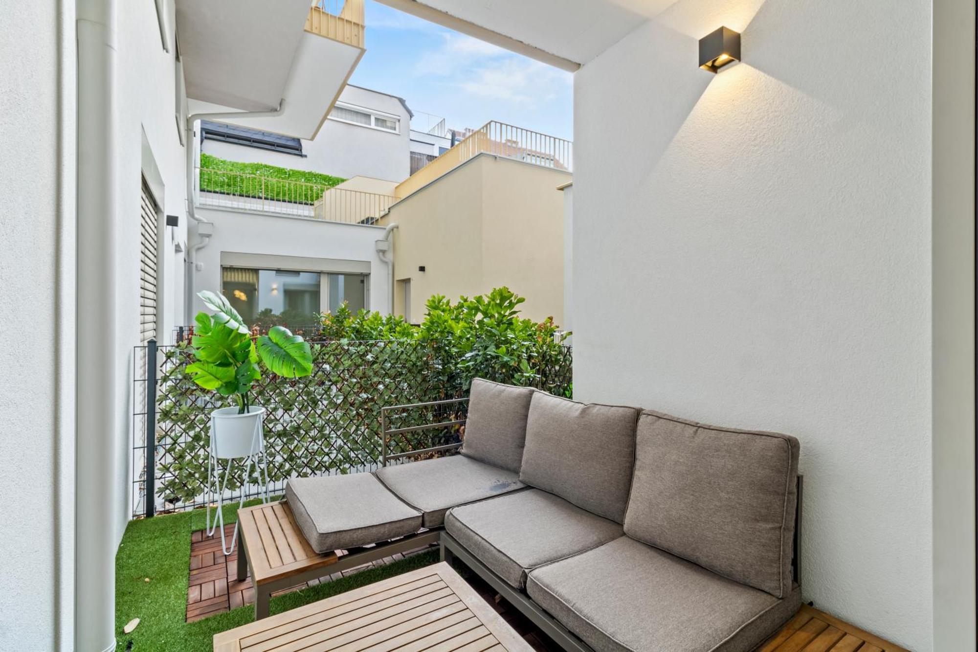 Modern Apartment I Parking I Виена Екстериор снимка
