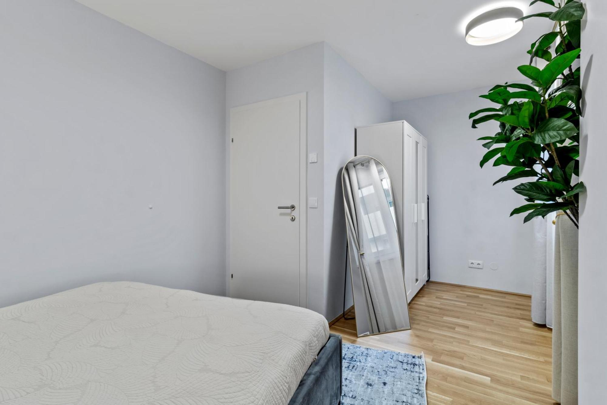 Modern Apartment I Parking I Виена Екстериор снимка
